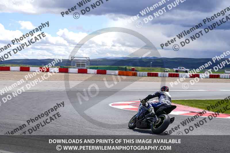 cadwell no limits trackday;cadwell park;cadwell park photographs;cadwell trackday photographs;enduro digital images;event digital images;eventdigitalimages;navarra;no limits trackdays;peter wileman photography;racing digital images;trackday digital images;trackday photos